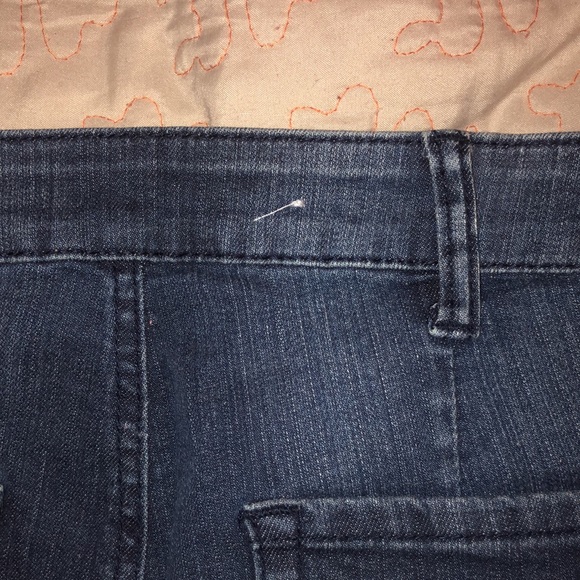 Special Denim with Belt Shorts - Picture 3 of 5